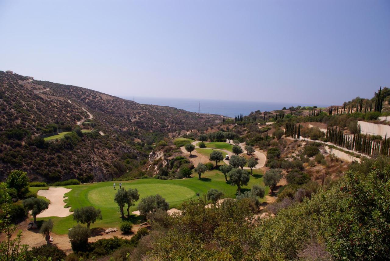 2 Bedroom Apartment Chloe With Communal Pool, Aphrodite Hills Resort 库克里亚 外观 照片