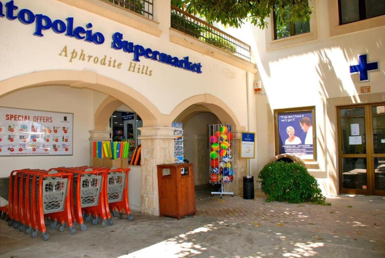 2 Bedroom Apartment Chloe With Communal Pool, Aphrodite Hills Resort 库克里亚 外观 照片